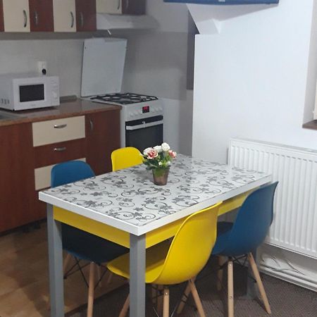 Apartamento Vila Lavinia Buşteni Habitación foto