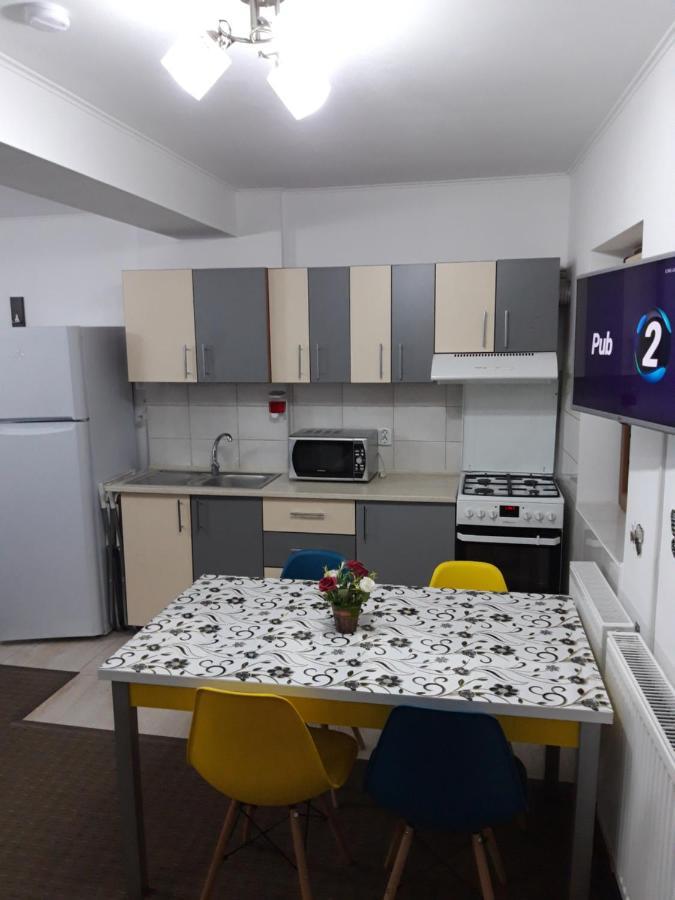 Apartamento Vila Lavinia Buşteni Exterior foto