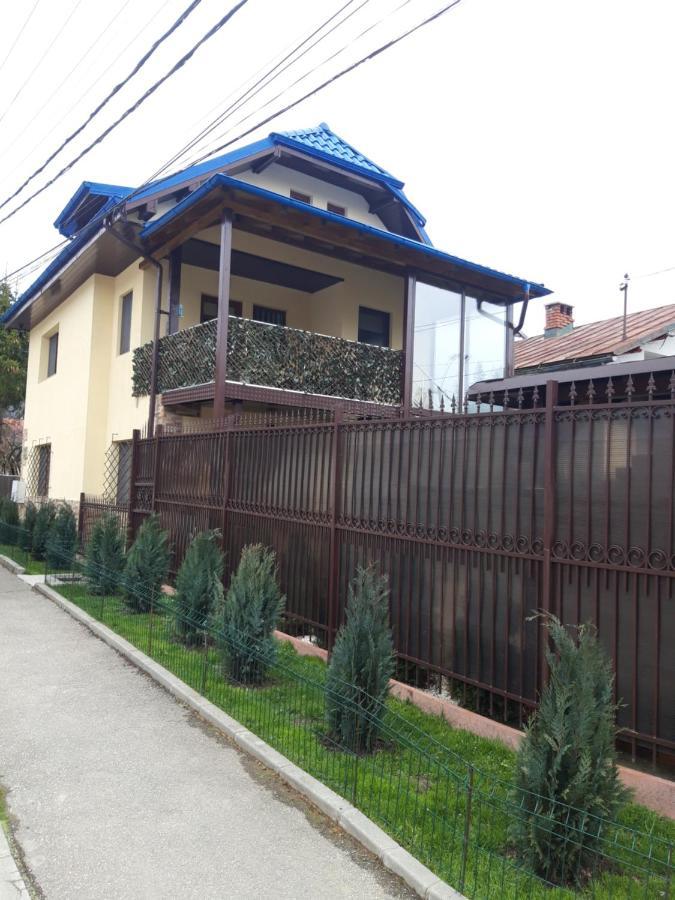 Apartamento Vila Lavinia Buşteni Exterior foto